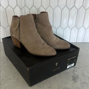 Frye Tan Ankle Boots with Suede Finish and Sleek Silhouette